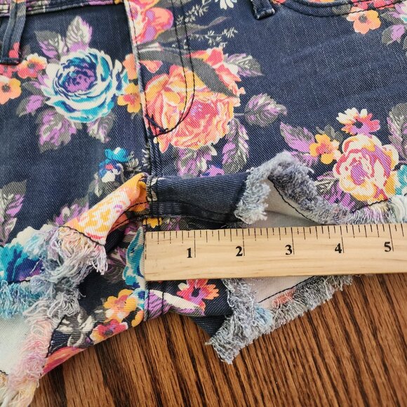 Roxy Blue Floral Tropical Jean Shorts Size 5 Low Rise Raw Fringe Hem - Picture 8 of 8